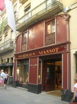 Fotografas de Girona, fachada de Novedades Massot